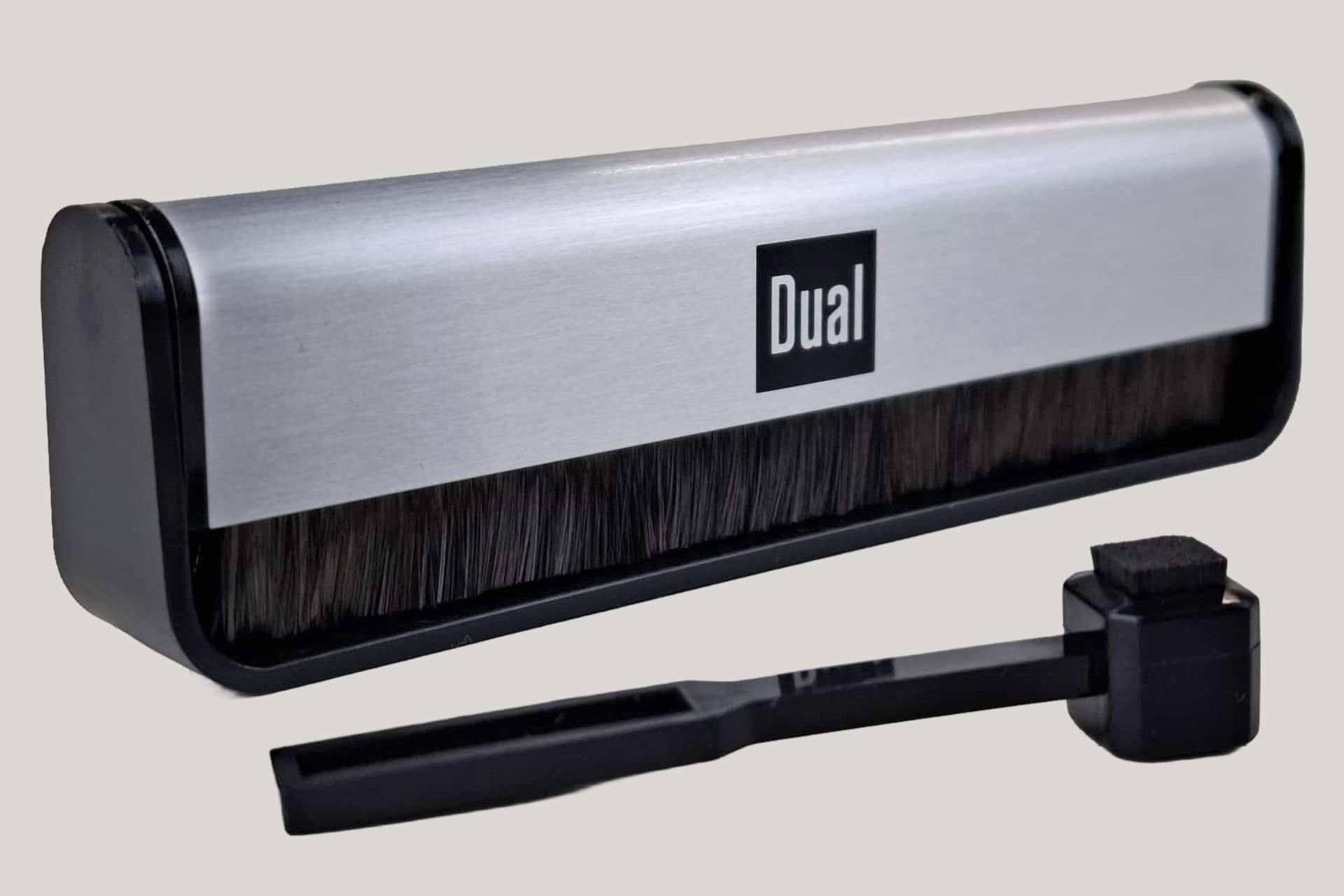 Dual Vinyl- und Nadelbürsten-Set mit Carbonfaser-Schallplattenbürste und kompakter Nadelbürste